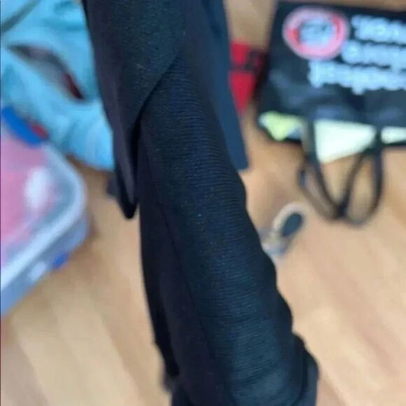 Iris Singer Black Blazer - Picture 8 of 11